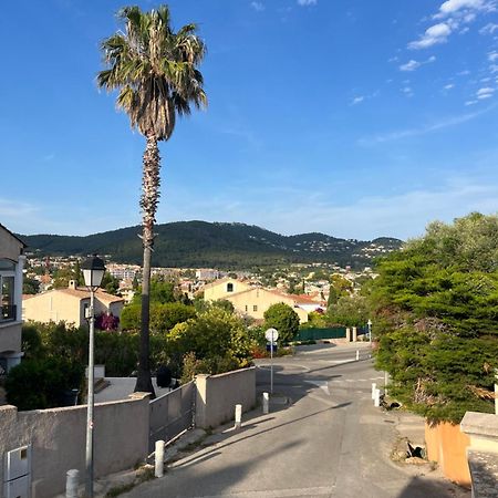 Charmant Bas De Villa Avec Terrasse A Proximite De La Plage Et Du Port Carqueiranne Kültér fotó